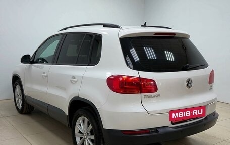 Volkswagen Tiguan I, 2011 год, 950 000 рублей, 6 фотография