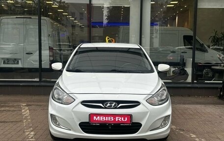 Hyundai Solaris II рестайлинг, 2012 год, 750 000 рублей, 2 фотография
