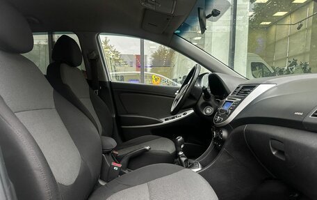Hyundai Solaris II рестайлинг, 2012 год, 750 000 рублей, 10 фотография