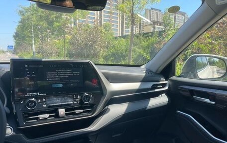 Toyota Highlander, 2025 год, 4 450 000 рублей, 9 фотография