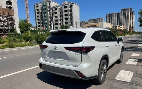 Toyota Highlander, 2025 год, 4 450 000 рублей, 15 фотография