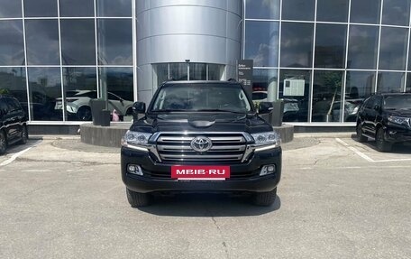 Toyota Land Cruiser 200, 2015 год, 5 490 000 рублей, 2 фотография