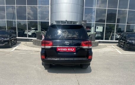 Toyota Land Cruiser 200, 2015 год, 5 490 000 рублей, 6 фотография