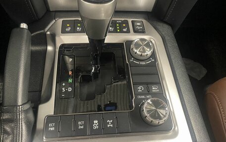 Toyota Land Cruiser 200, 2015 год, 5 490 000 рублей, 19 фотография