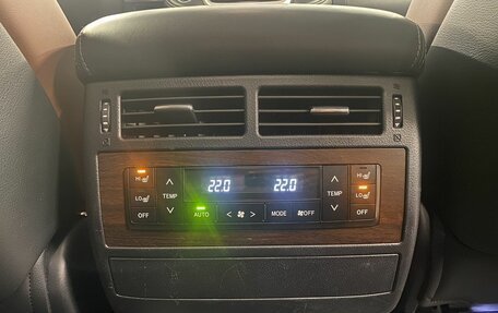 Toyota Land Cruiser 200, 2015 год, 5 490 000 рублей, 27 фотография