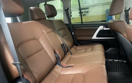 Toyota Land Cruiser 200, 2015 год, 5 490 000 рублей, 26 фотография