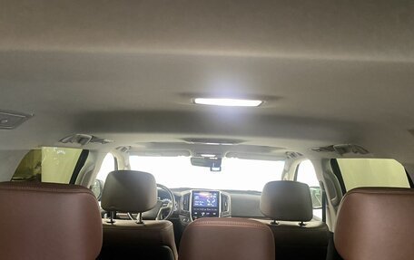 Toyota Land Cruiser 200, 2015 год, 5 490 000 рублей, 31 фотография