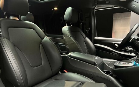 Mercedes-Benz V-Класс, 2023 год, 12 500 000 рублей, 25 фотография