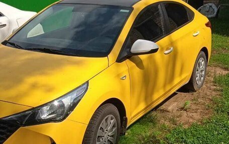 Hyundai Solaris II рестайлинг, 2022 год, 1 500 000 рублей, 27 фотография