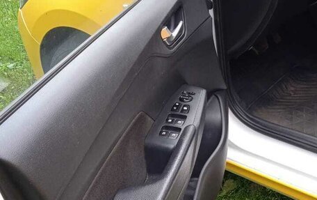 Hyundai Solaris II рестайлинг, 2022 год, 1 500 000 рублей, 36 фотография