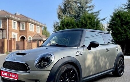 MINI Hatch, 2008 год, 750 000 рублей, 2 фотография