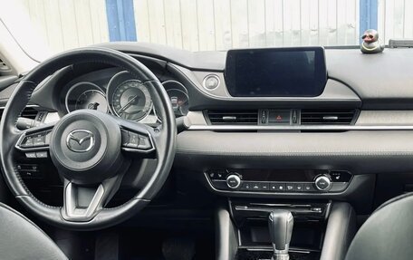 Mazda 6, 2019 год, 2 300 000 рублей, 24 фотография
