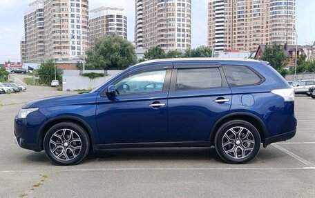 Mitsubishi Outlander III рестайлинг 3, 2014 год, 1 650 000 рублей, 8 фотография
