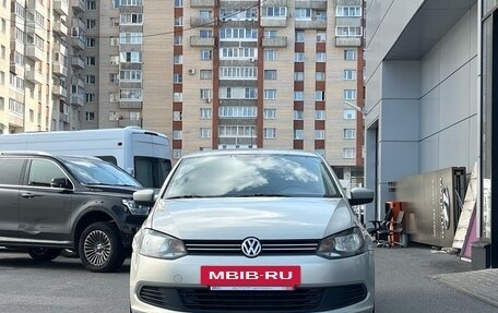 Volkswagen Polo VI (EU Market), 2012 год, 699 000 рублей, 2 фотография