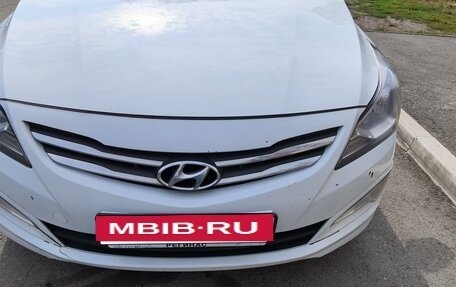 Hyundai Solaris II рестайлинг, 2016 год, 880 000 рублей, 2 фотография