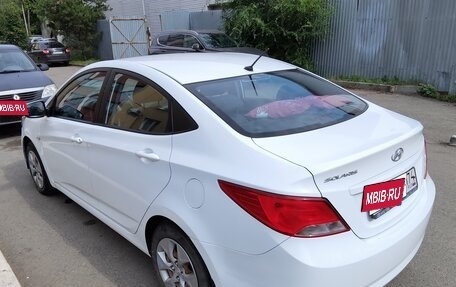 Hyundai Solaris II рестайлинг, 2016 год, 880 000 рублей, 3 фотография