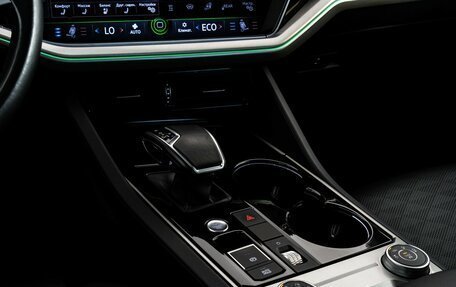 Volkswagen Touareg III, 2019 год, 4 749 898 рублей, 15 фотография