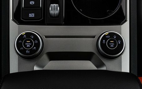 Volkswagen Touareg III, 2019 год, 4 749 898 рублей, 17 фотография
