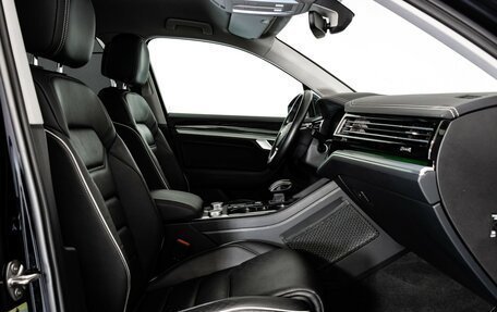 Volkswagen Touareg III, 2019 год, 4 749 898 рублей, 24 фотография