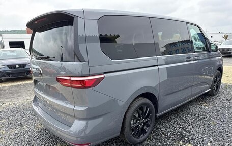 Volkswagen Multivan, 2024 год, 8 690 000 рублей, 5 фотография