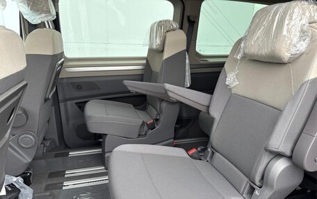 Volkswagen Multivan, 2024 год, 8 690 000 рублей, 15 фотография