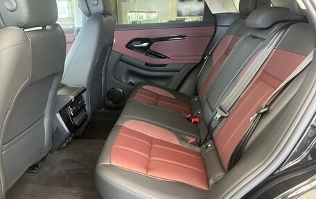 Land Rover Range Rover Evoque II, 2024 год, 5 350 000 рублей, 10 фотография