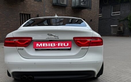 Jaguar XE I рестайлинг, 2015 год, 1 800 000 рублей, 8 фотография
