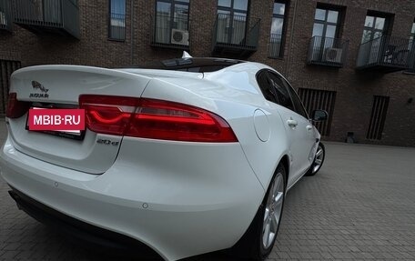 Jaguar XE I рестайлинг, 2015 год, 1 800 000 рублей, 6 фотография