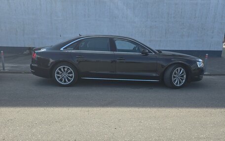 Audi A8, 2011 год, 2 100 000 рублей, 6 фотография