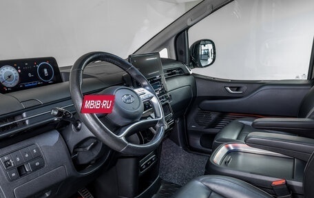 Hyundai Staria, 2022 год, 4 950 000 рублей, 10 фотография