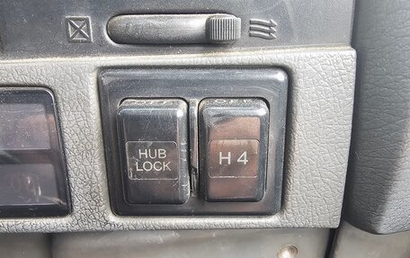 Toyota Land Cruiser Prado 70, 1996 год, 1 500 000 рублей, 26 фотография