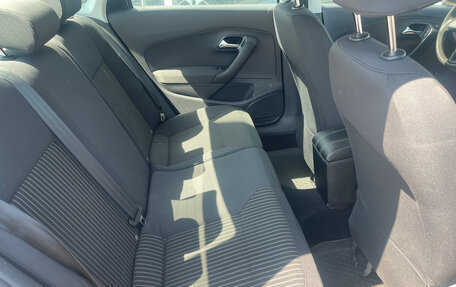Volkswagen Polo VI (EU Market), 2011 год, 650 000 рублей, 17 фотография