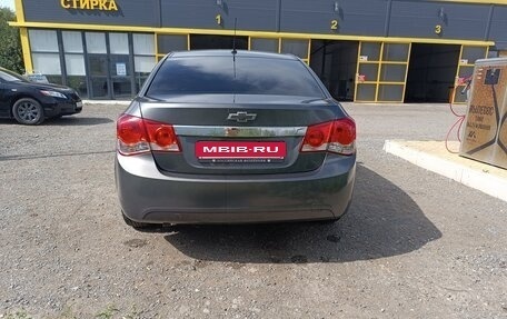 Chevrolet Cruze II, 2011 год, 620 000 рублей, 3 фотография