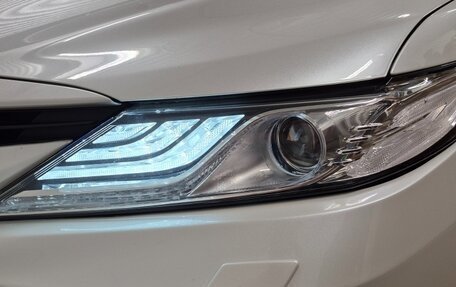 Toyota Camry, 2021 год, 3 470 000 рублей, 8 фотография