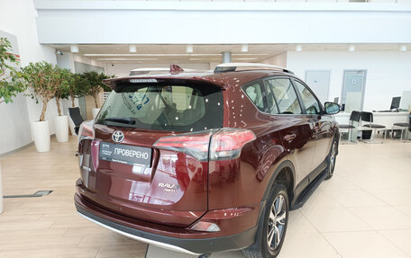 Toyota RAV4, 2015 год, 1 971 000 рублей, 6 фотография