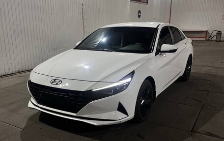 Hyundai Elantra, 2022 год, 2 250 000 рублей, 4 фотография
