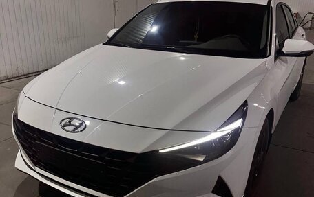 Hyundai Elantra, 2022 год, 2 250 000 рублей, 3 фотография
