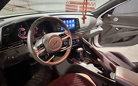 Hyundai Elantra, 2022 год, 2 250 000 рублей, 14 фотография