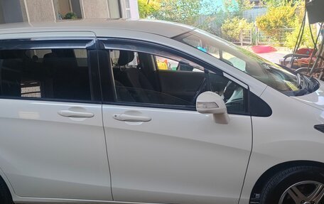 Honda Freed I, 2010 год, 1 120 000 рублей, 2 фотография