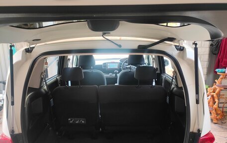 Honda Freed I, 2010 год, 1 120 000 рублей, 10 фотография