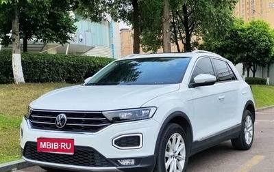 Volkswagen T-Roc I, 2022 год, 1 780 000 рублей, 1 фотография