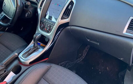 Opel Astra J, 2013 год, 1 000 000 рублей, 9 фотография