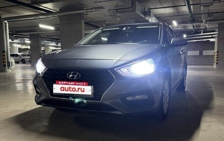 Hyundai Solaris II рестайлинг, 2017 год, 1 350 000 рублей, 2 фотография