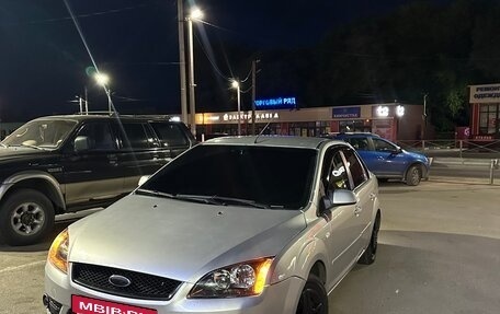 Ford Focus II рестайлинг, 2005 год, 380 000 рублей, 2 фотография