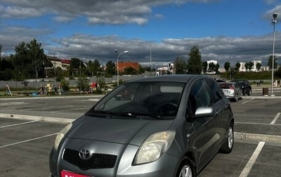 Toyota Yaris III рестайлинг, 2008 год, 650 000 рублей, 1 фотография