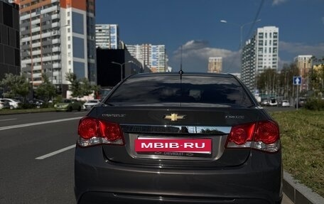 Chevrolet Cruze II, 2013 год, 660 000 рублей, 4 фотография
