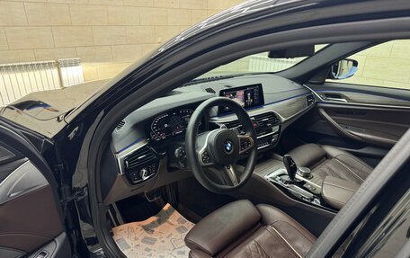 BMW 5 серия, 2019 год, 4 000 000 рублей, 6 фотография