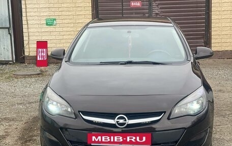 Opel Astra J, 2014 год, 800 000 рублей, 2 фотография