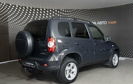 Chevrolet Niva I рестайлинг, 2018 год, 794 000 рублей, 2 фотография