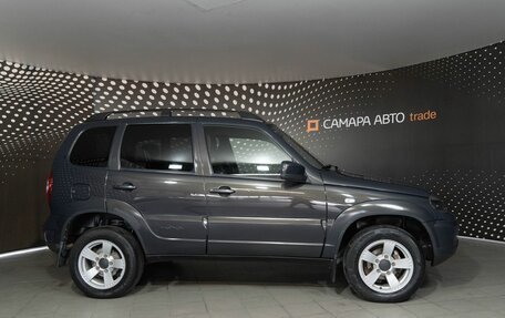 Chevrolet Niva I рестайлинг, 2018 год, 794 000 рублей, 5 фотография
